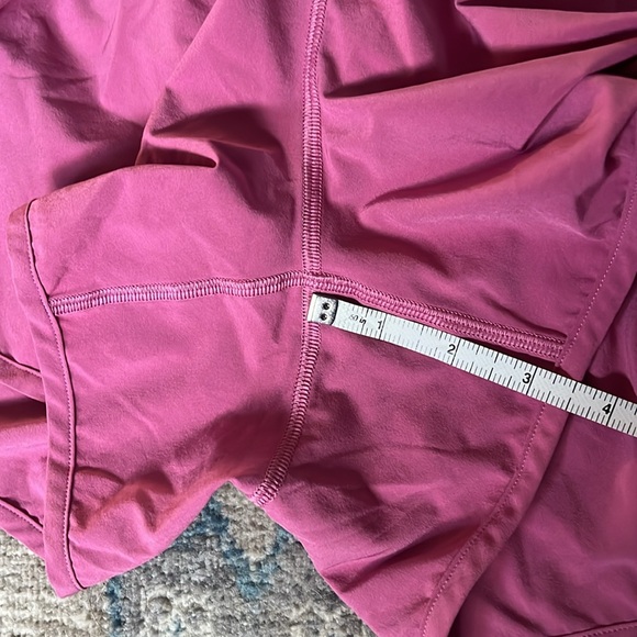 Amazing condition Pink Lululemon Tracker shorts! - Picture 3 of 6
